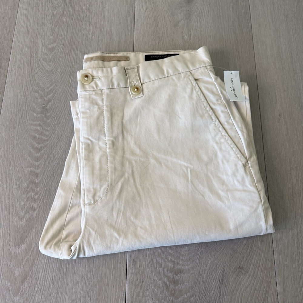 Banana Republic Slouch Chinos Mens 31x32 Transition Cream Cotton Straight NEW